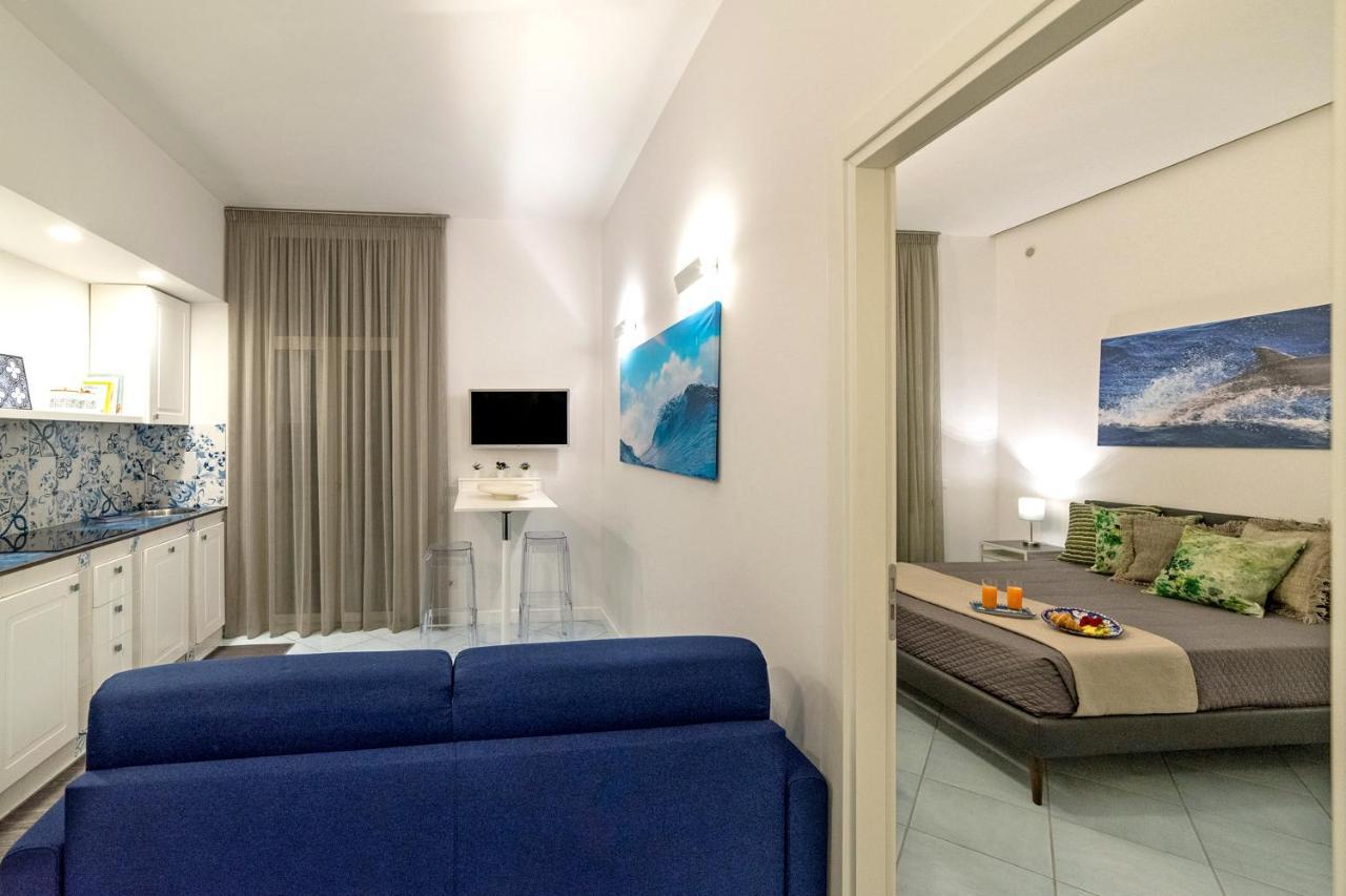 Suitesettepesciolini - Case Vacanze Nemo E Dory Салерно Екстер'єр фото